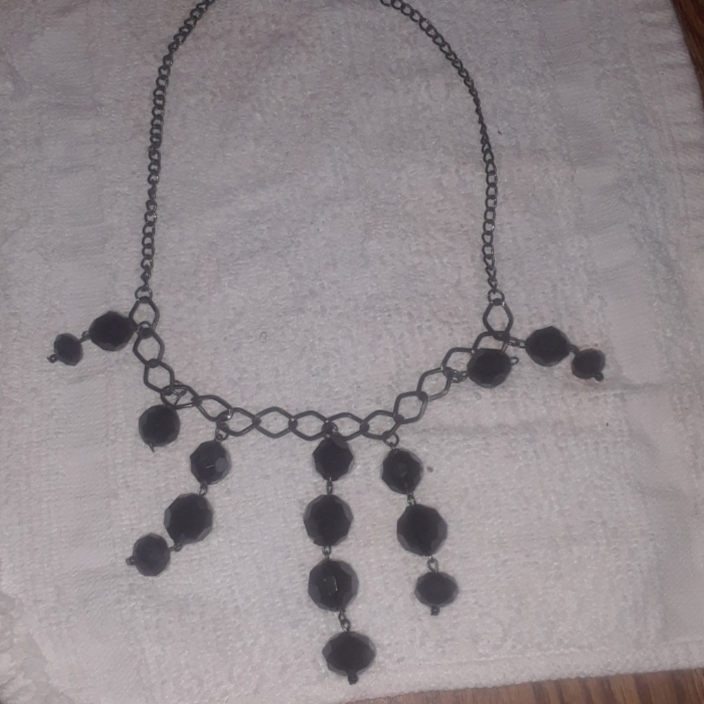 Vintage black stone cascading necklace